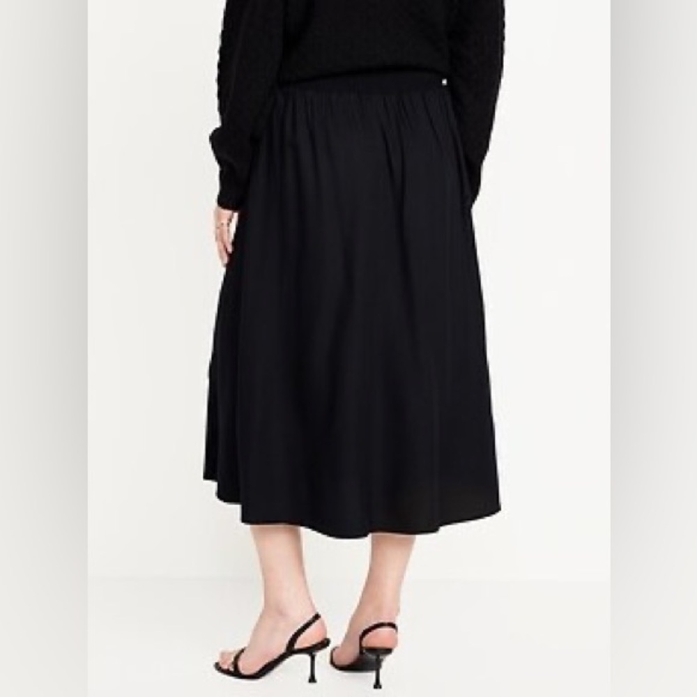 Old Navy Smocked Midi Skirt - Picture 3 of 7